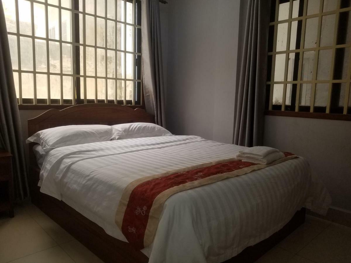 Wei Si Deng Hotel & Restaurant Phnom Penh Exterior foto